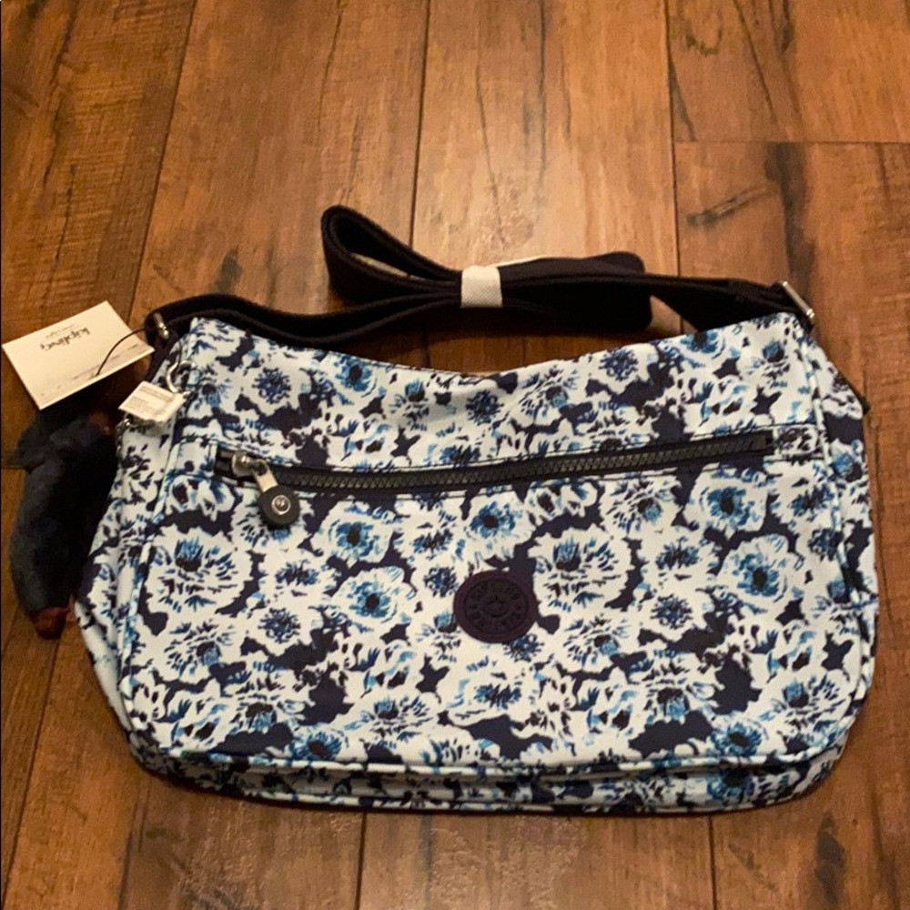 Kipling sally roaming roses crossbody